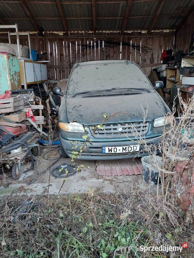 Chrysler Grand Voyager Plymuth 38 AWD zielony