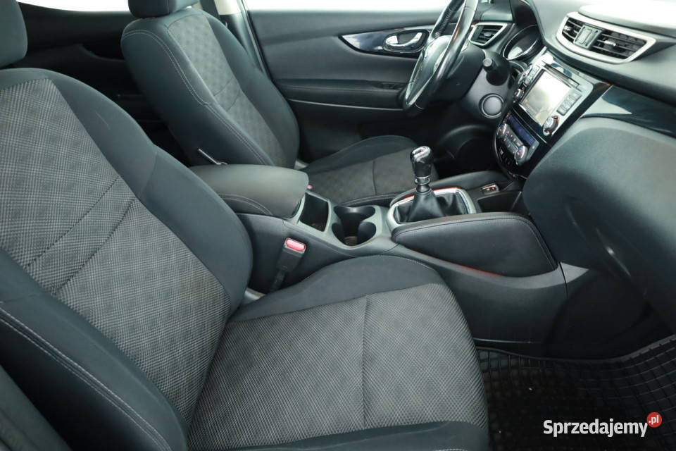 Nissan Qashqai 12 DIGT SUV