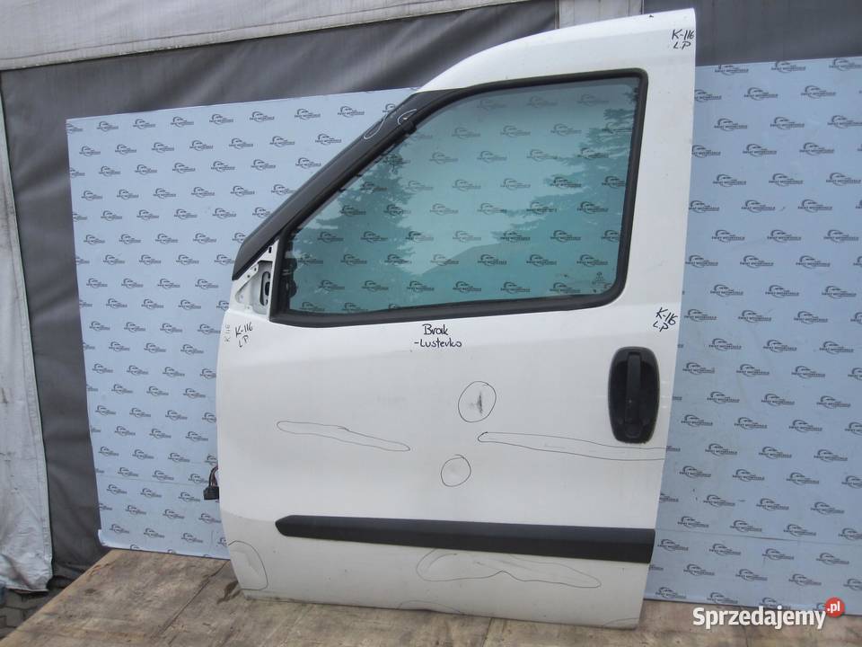 OPEL COMBO D drzwi lewe przód