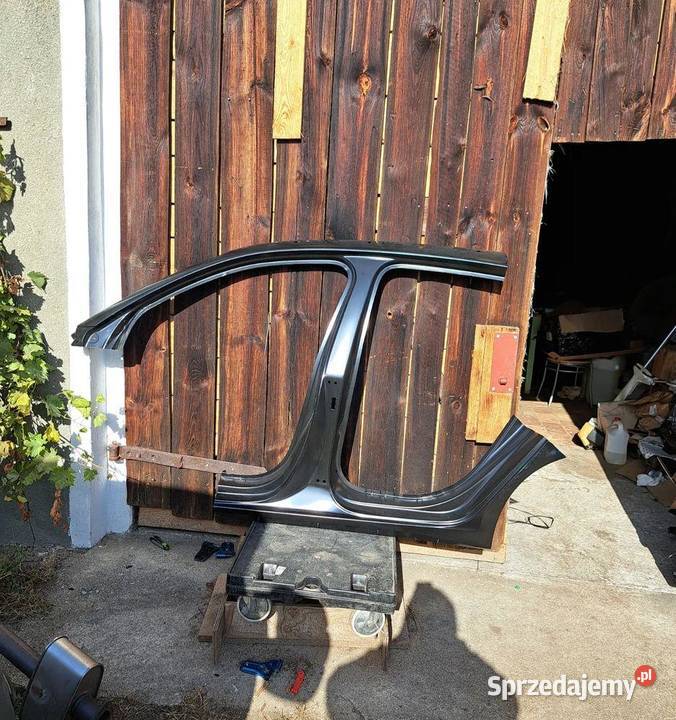 Lewy próg słupek B Audi A3 8Y 8Y4809839A