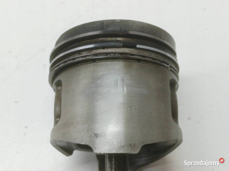 TŁOK KORBOWÓD 28 TD Mitsubishi Challenger Pajero Rok produkcji 2000 Blok silnika sprzedam