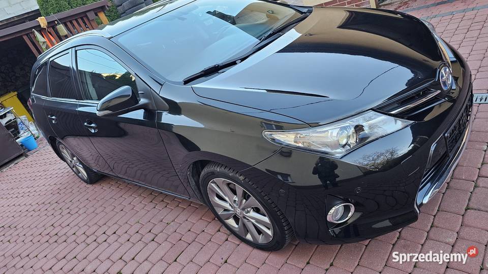 Toyota Auris 18 Hybryda 99 2014r Film kamera z podkarpackie Zarszyn sprzedam