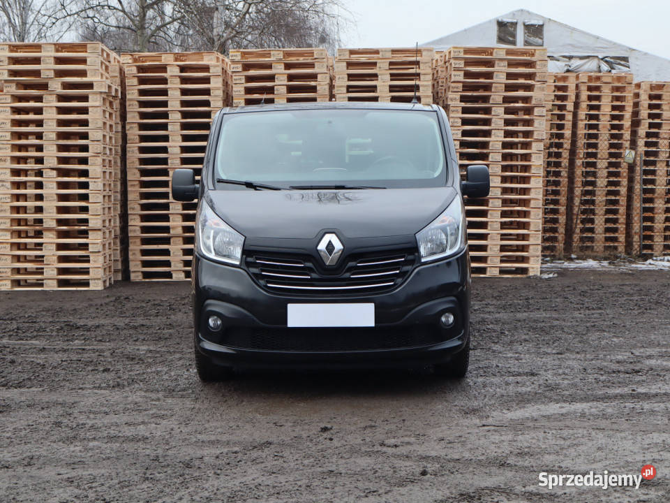 Renault Trafic 16 dCi hak Katowice