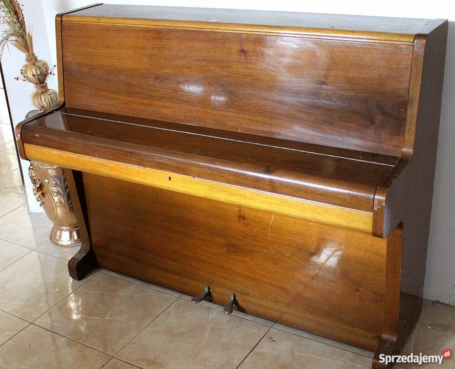 pianino Nordiska Pianofabriken Zwoleń