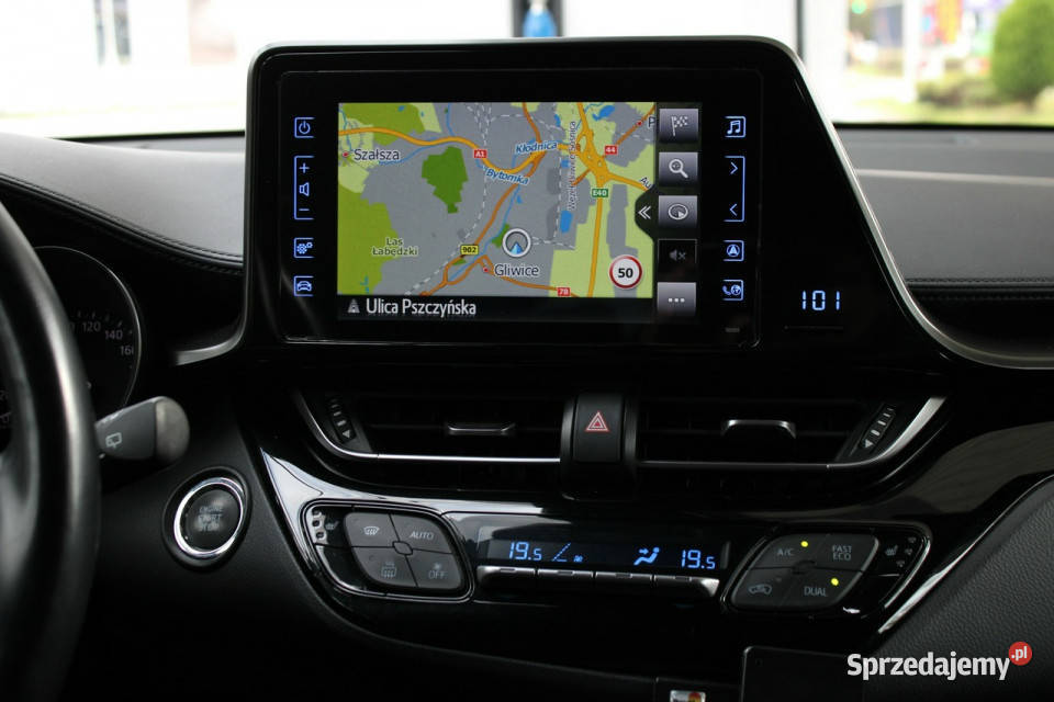 Toyota CHR Bezwypadkowy bogata wersja czujnik zmierzchu Gliwice