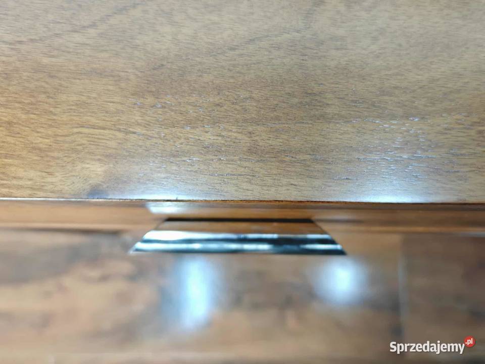 Autorski projekt toaletki inspirowany stylem Warszawa