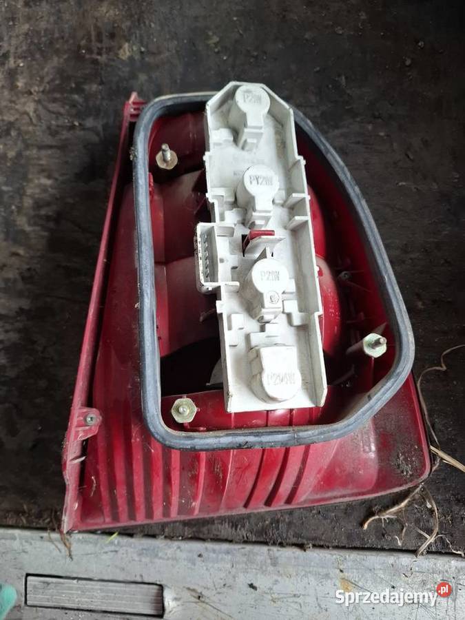 Lampa Lewa Tył Skoda Super B Pozostałe lubelskie Wisznice