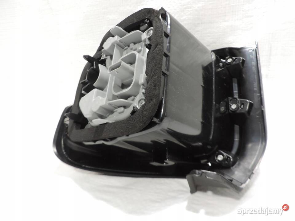 Lampa LEWY TYŁ Jeep Renegade LIFT 52109469 NOWA