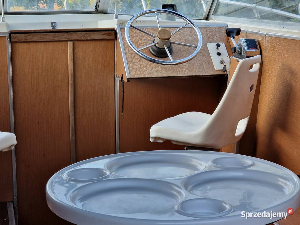 Łódź kabinowa z naczepą komplet Włocławek