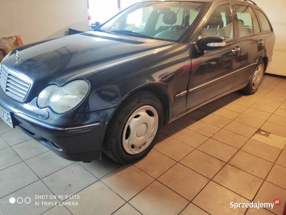 Mercedes Benz Cklasa 180 147KM
