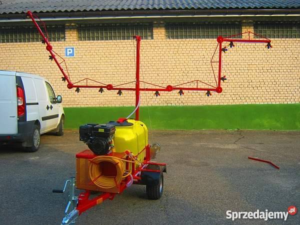 OPRYSKIWACZ NA PRZYCZEPIE JEDNOOSIOWEJ Izdebki