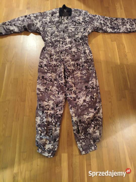 Kombinezon zimowy myśliwych i wędkarzy