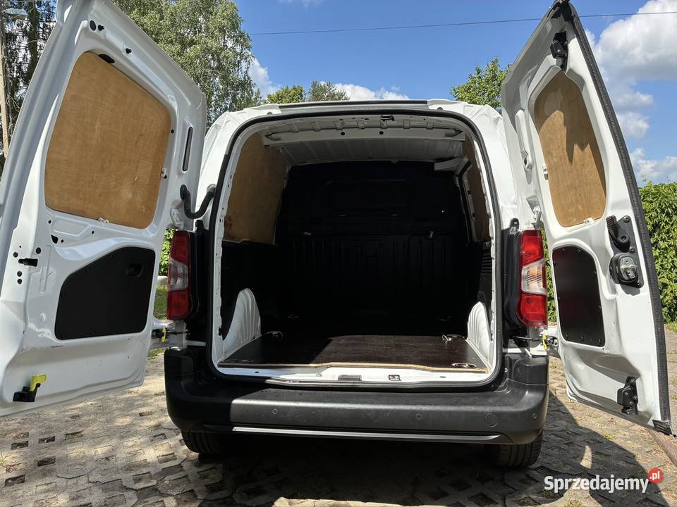 Toyota Proace City 15 HDI102 Rok produkcji 2022 Zgierz