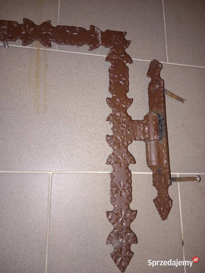 Zawiasy kute szyldy klamka zamek Ptaszkowa