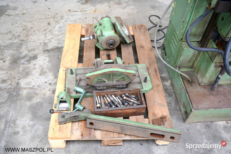 Frezarka narzędziowa uniwersalna FUS 22 ORADEA