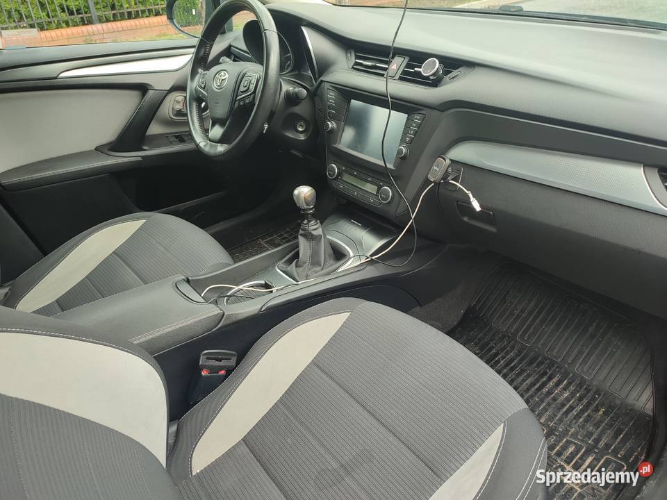 Toyota Avensis Gostynin