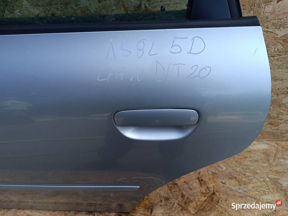 AUDI A3 8L 5D DRZWI TYŁ LEWY LEWE KOD LAK LA7W Słowikowo