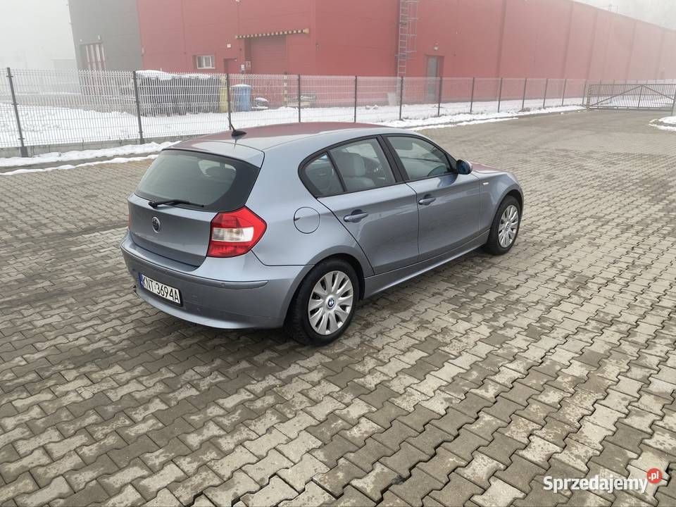 BMW 1 2005r 16 Benzyna ZAMIANA manualna Katowice