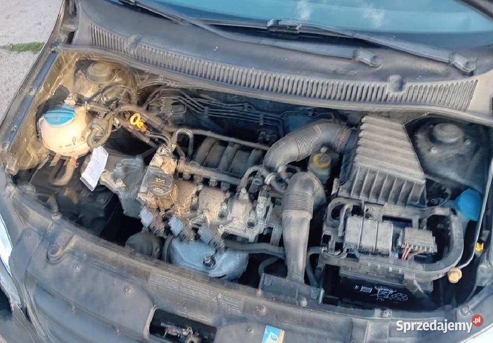 Kompletny silnik że Skrzynia VW Fox 12 140 Rok produkcji 2006 Wołów sprzedam