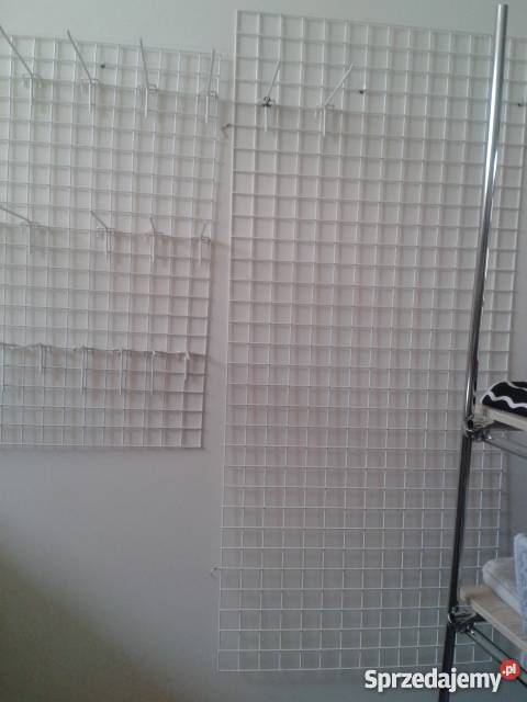 Kraty sklepowe z haczykami