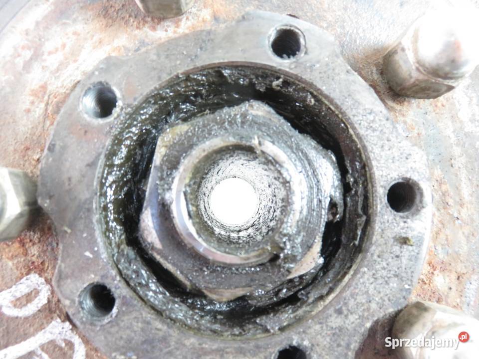 ZWROTNICA PIASTA PRZEDNIA PRAWA FEROZA 16 Piasty i łożyska kół