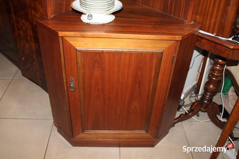 Witryna narożna w stylu angielskim 65 FiaF Szczecin