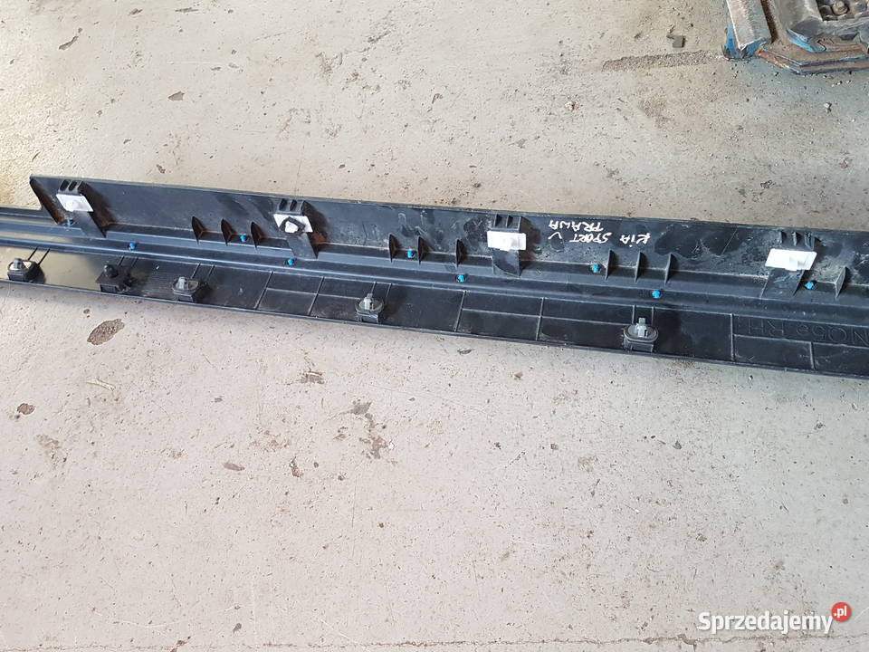 KIA SPORTAGE V 2022 2023 LISTWA PROGOWA PRAWA