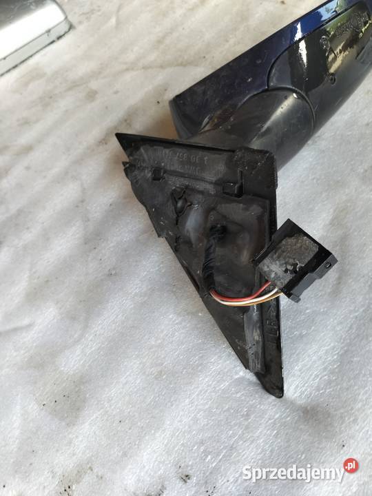 LUSTERKO PRAWE Audi A4 B5 010595 Kamień-Kolonia