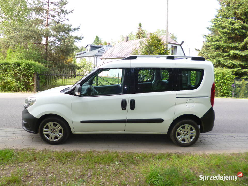 Fiat Doblo 13JTD 5osobowy Klimatyzacja HAK Sadowne