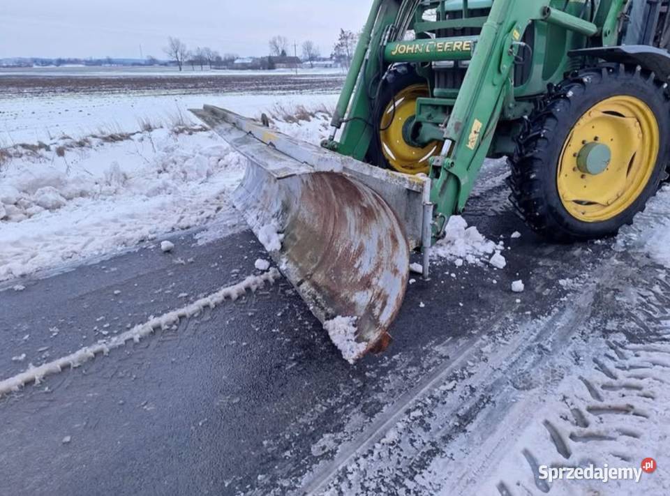 Pług do sniegu spych do tura na euroramke Tur kujawsko-pomorskie Czołowo