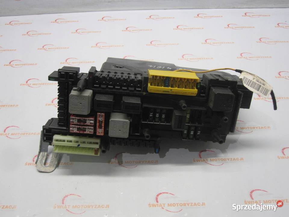 MERCEDES W204 07r skrzynka bezpieczników moduł Kielce