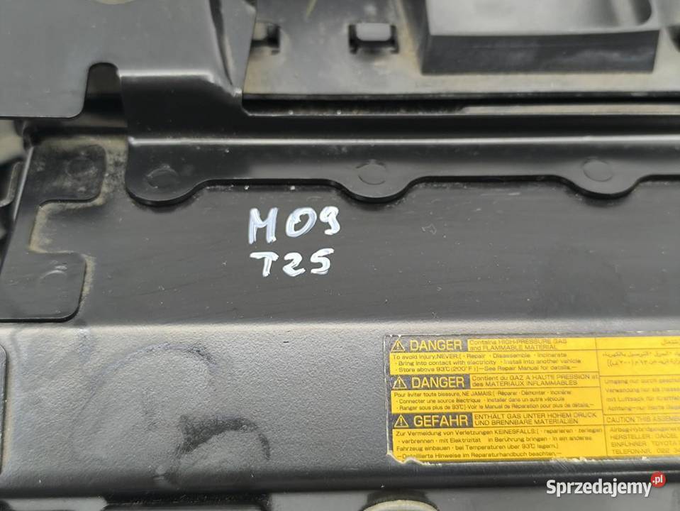 PODUSZKA KOLANOWA KIEROWCY TOYOTA AVENSIS II T25 osobowe