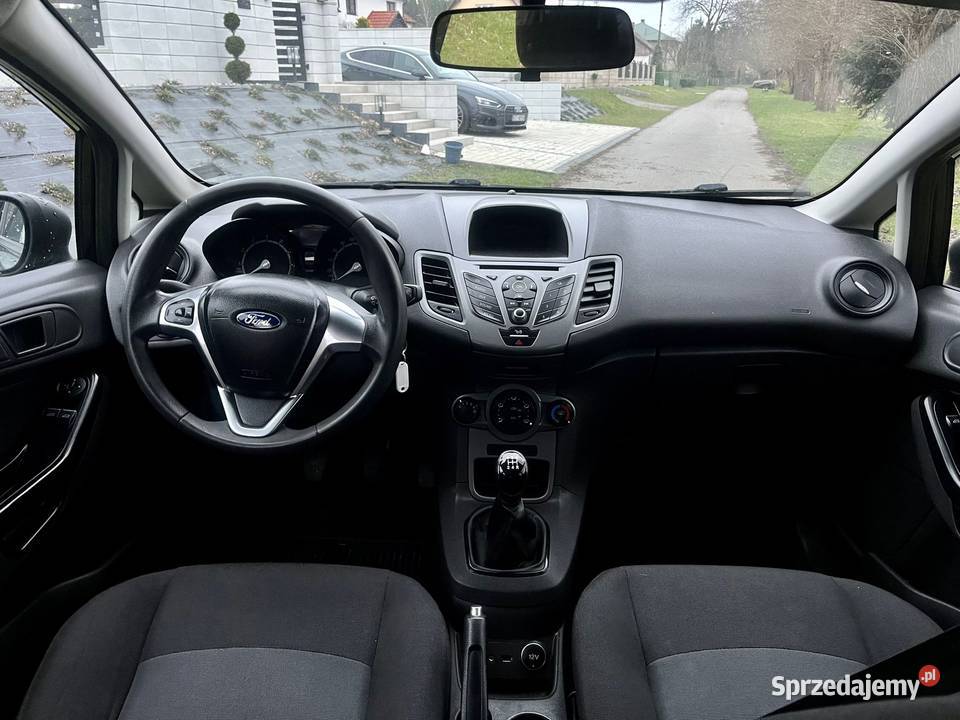 Ford Fiesta MK7 Lift 2016 125 benzyna super stan Rok produkcji 2016 podkarpackie Stalowa Wola