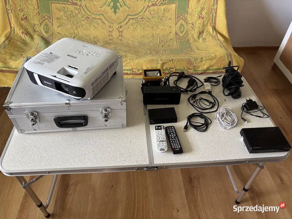 Sprzedam projektor Epson EBFH52 Nowy Sącz