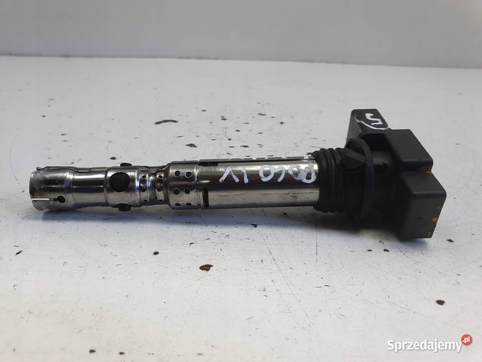 VW Polo IV 12 12V CEWKA ZAPŁONOWA 0986221047 Pozostałe Części samochodowe Janów