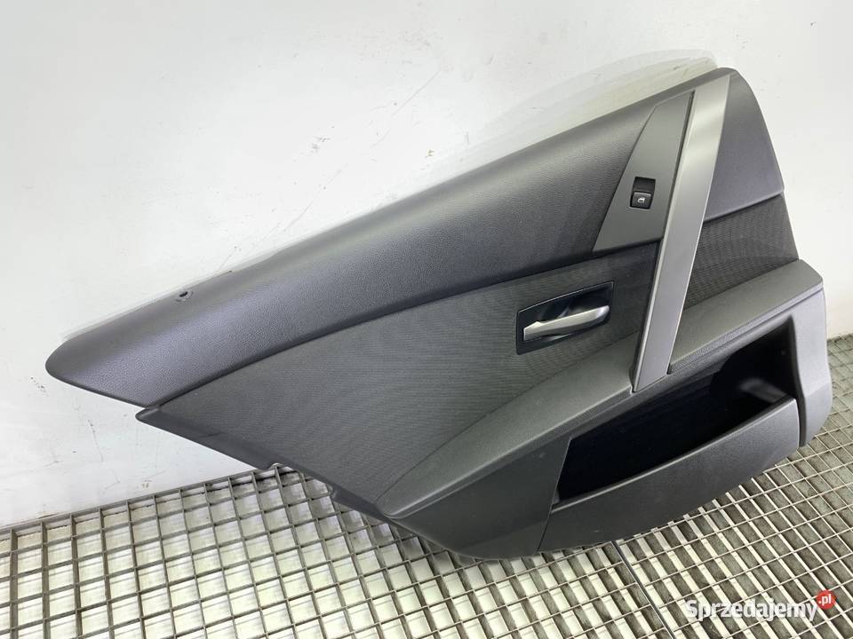 BOCZEK DRZWI LEWY TYŁ BMW E60 Hatchback 0310 sprzedam