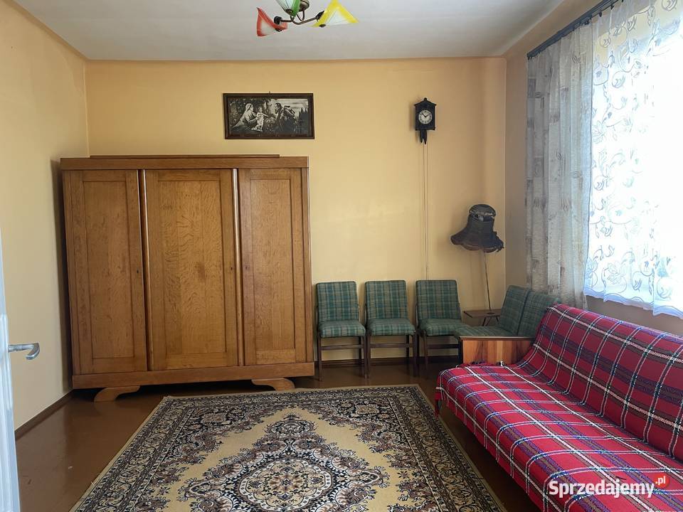 Dom 663 m2 z przyłączem gazu w cichej okolicy Miłków sprzedam