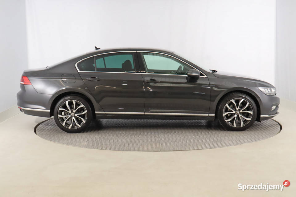 VW Passat 20 TDI szary Zabrze