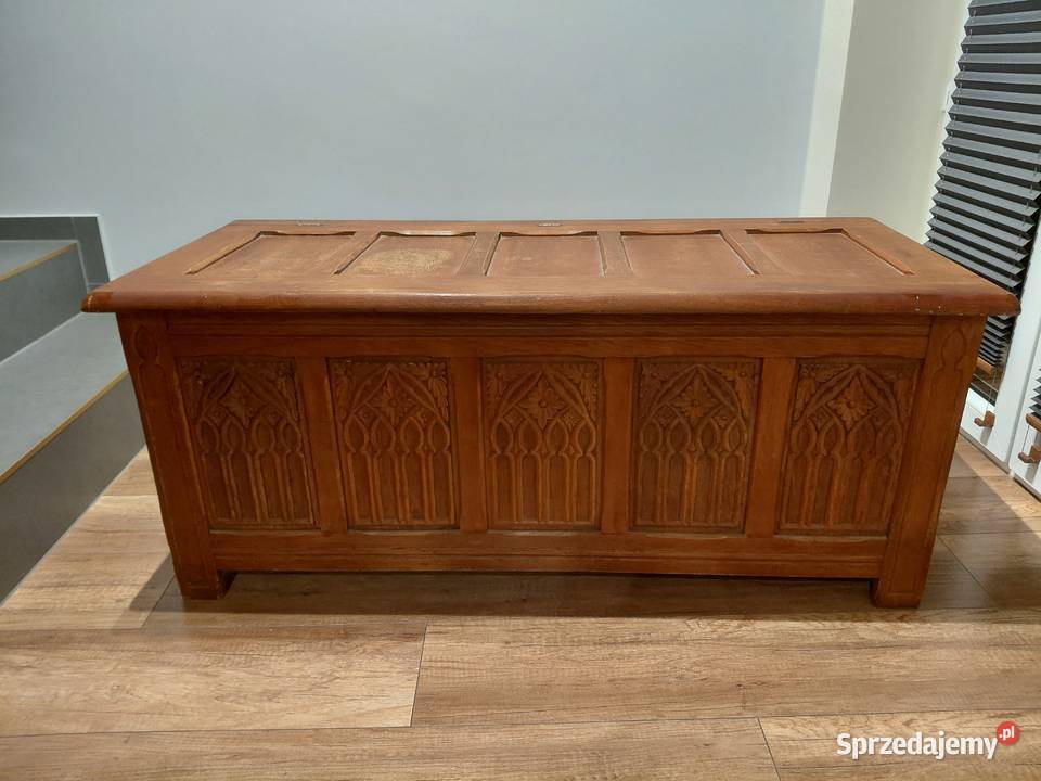 duża drewniana skrzynia kufer 243 Byczyna