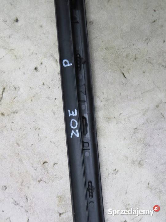 LISTWA SZYBY CZOŁOWEJ PRAWA RENAULT ZOE lubelskie sprzedam