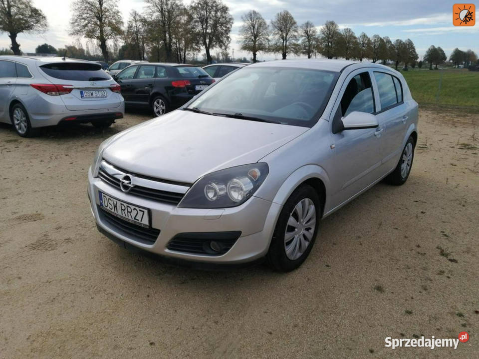 Opel Astra 16 105 klima elektryka zadbany H garażowany