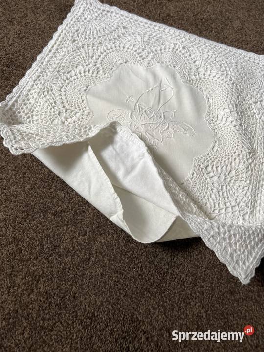 Poszewka szydełkowa haftowana Dekoracje i ozdoby Zabrze sprzedam