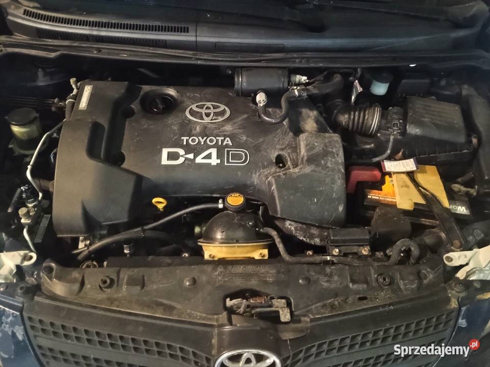 Toyota Corolla Verso 20 D4D uszkodzony