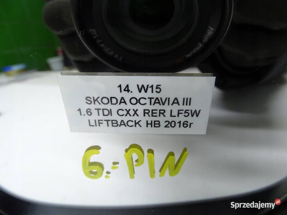 LUSTERKO PRAWE PRAWY PRZÓD SKODA OCTAVIA III Lusterka zewnętrzne małopolskie