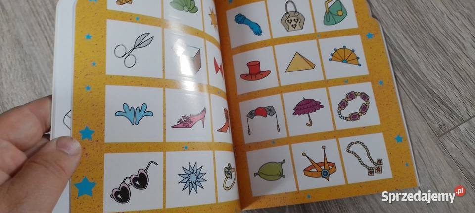 Kolorowanki Stroje księżniczek Wieliczka