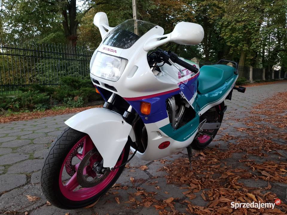 Honda CBR 600 F1 Benetton benzyna Łowicz