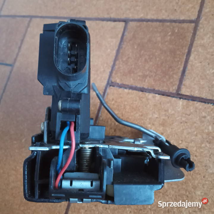 Audi A6 C5 Zamek drzwi Lewy tył LT 4B0839015G Karoseria Dębica sprzedam