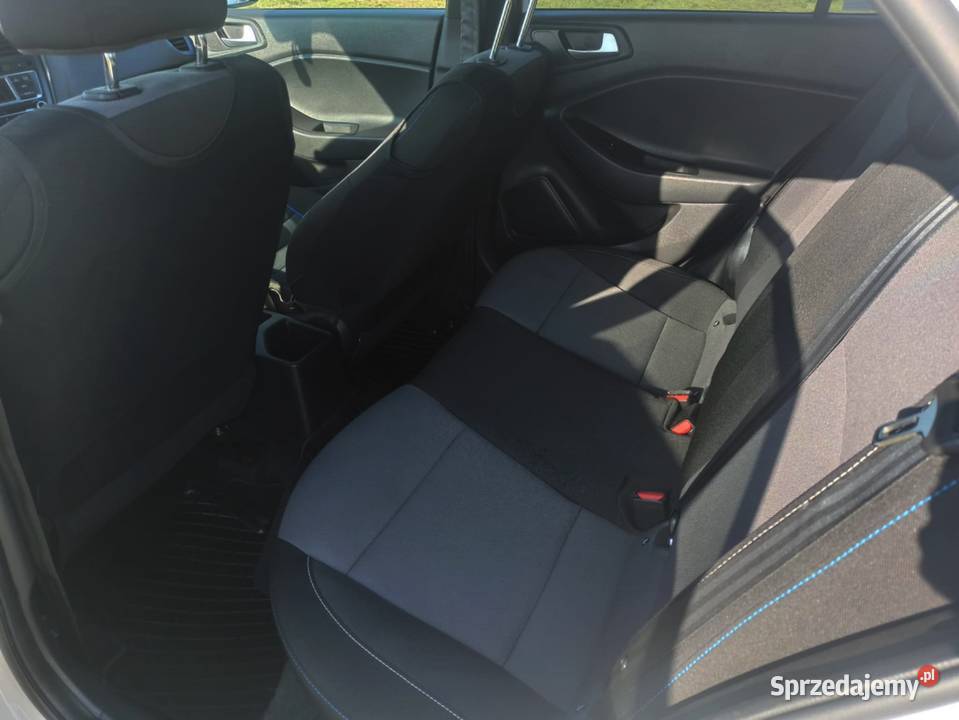 HYUNDAI i20 II z 2016r benzyna Lipsko sprzedam