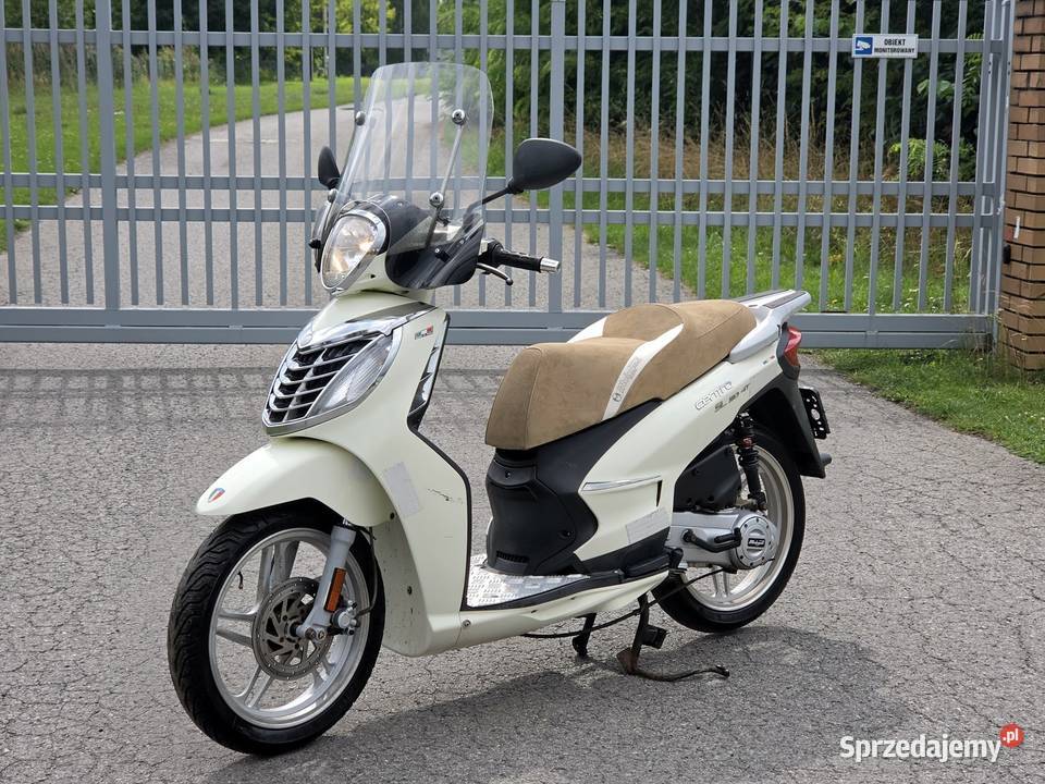 Malaguti Centro 50 ccm 4t skuter na dużych