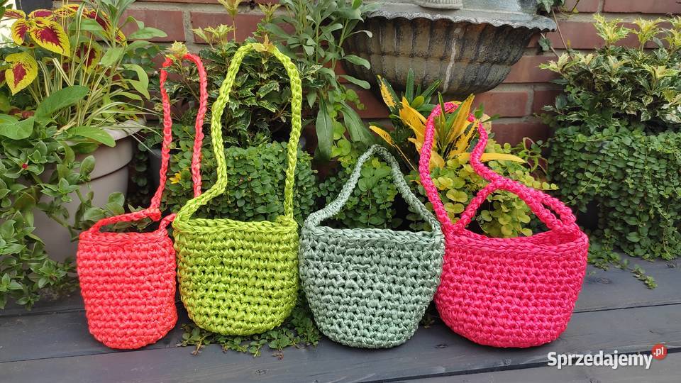 Torebkilistonoszki różne kolory